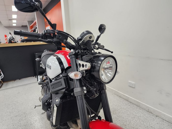 2021 YAMAHA XSR900 (MTM850A) WHITE