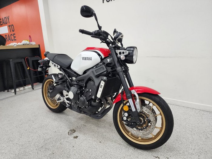 2021 YAMAHA XSR900 (MTM850A) WHITE