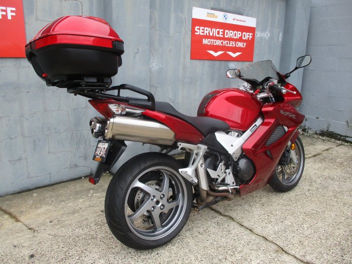 2008 Honda VFR800F (VFR800Fi) RED