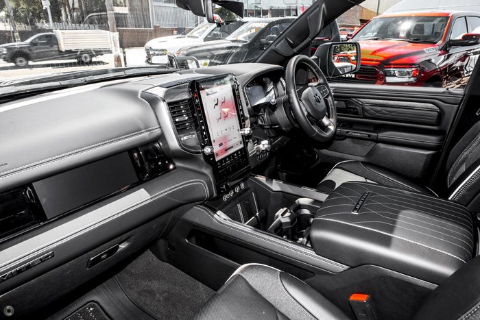 2025 RAM 1500 Limited Hurricane HO RamBox DT MY26 4X4 Dual Range Granite Crystal