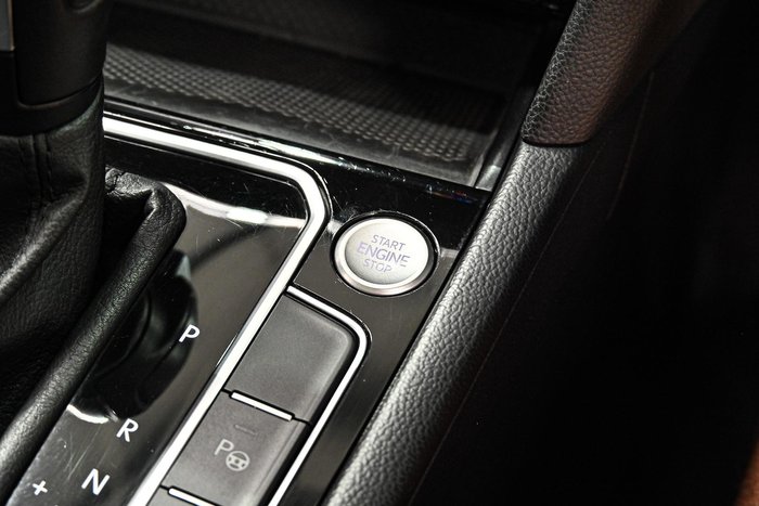 2022 Volkswagen Passat 162TSI Elegance