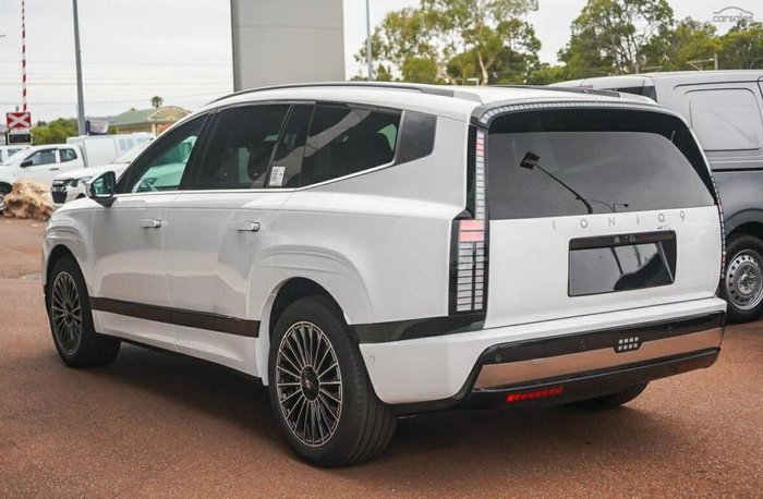 2025 Hyundai IONIQ 9 Calligraphy