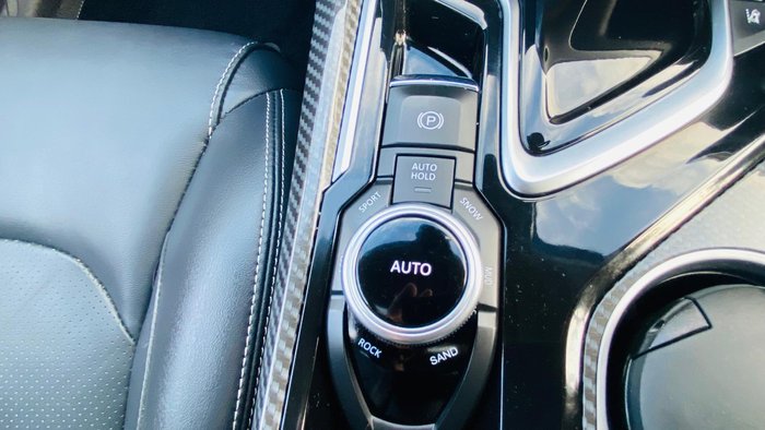 2022 LDV D90 Executive