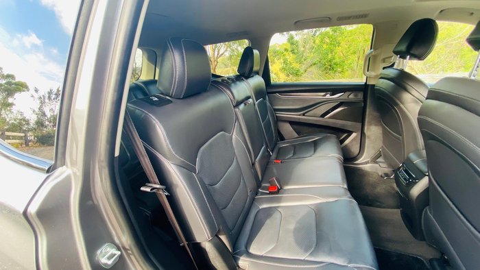 2022 LDV D90 Executive