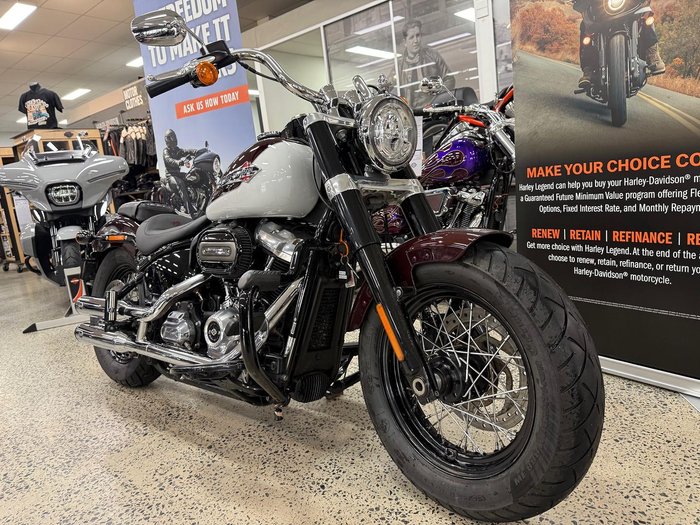 2021 Harley-Davidson Slim 107 (FLSL) Softail Maroon