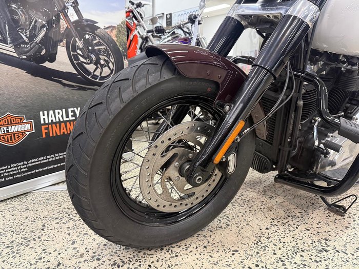 2021 Harley-Davidson Slim 107 (FLSL) Softail Maroon