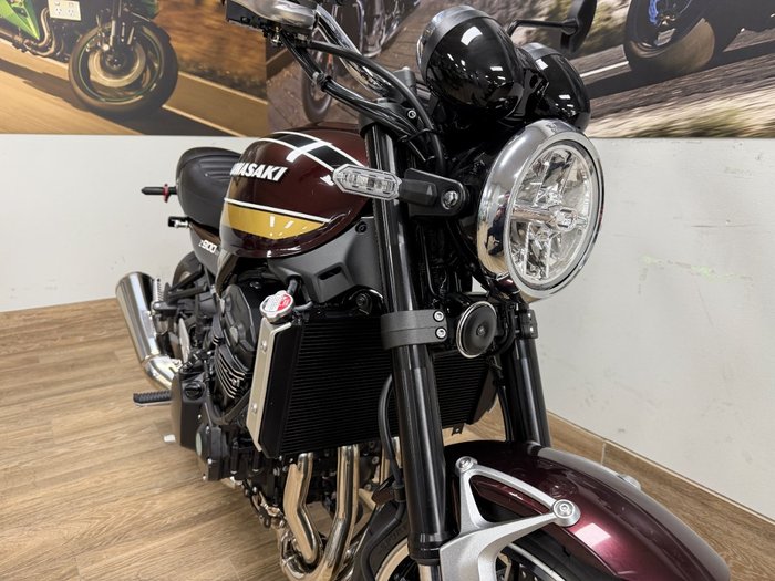 2026 Kawasaki 2026 KAWASAKI 900CC Z900RS RED