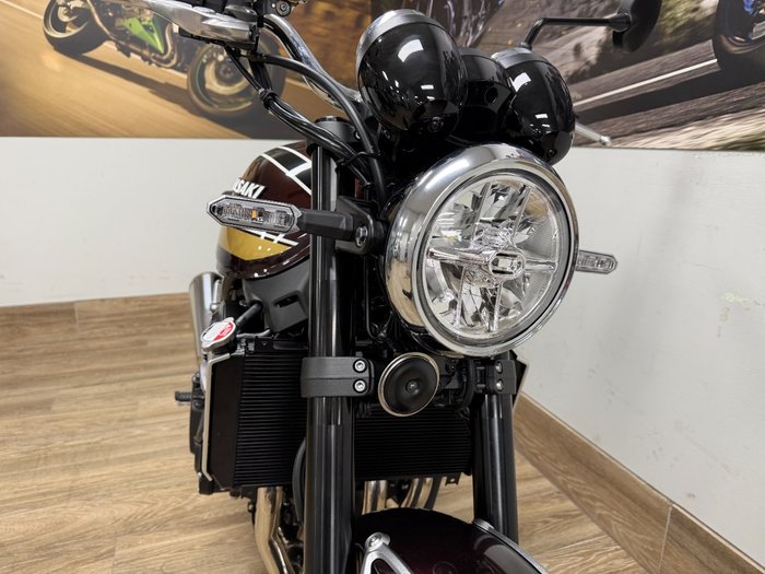 2026 Kawasaki 2026 KAWASAKI 900CC Z900RS RED