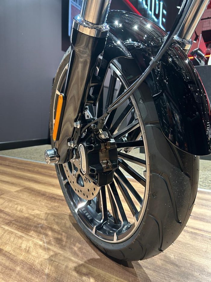 2025 Harley-Davidson Breakout 117 (FXBR) Softail Black