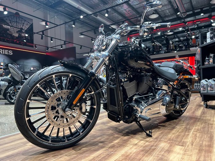 2025 Harley-Davidson Breakout 117 (FXBR) Softail Black
