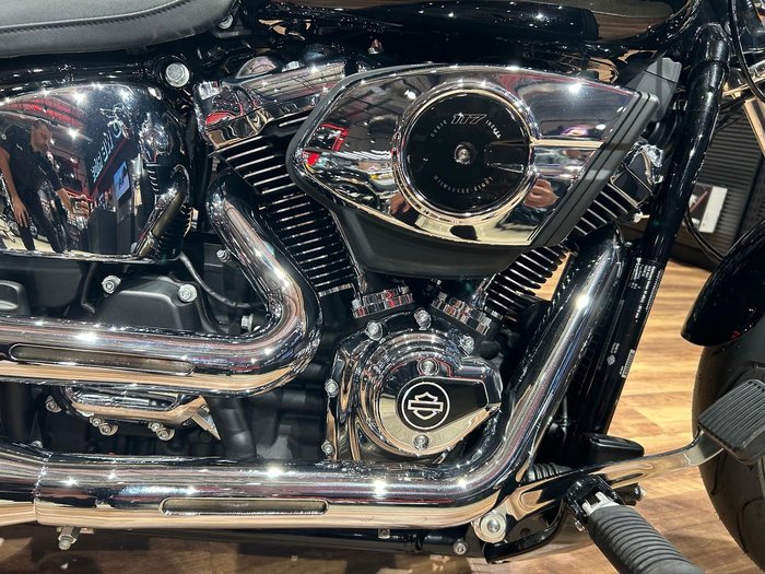 2025 Harley-Davidson Breakout 117 (FXBR) Softail Black