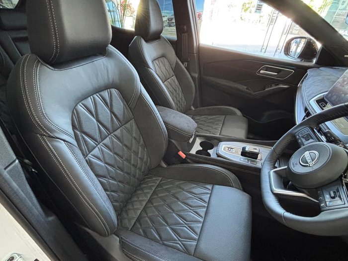 2026 Nissan QASHQAI Ti-L e-POWER J12 MY26 Pearl White with Onyx Black Roof