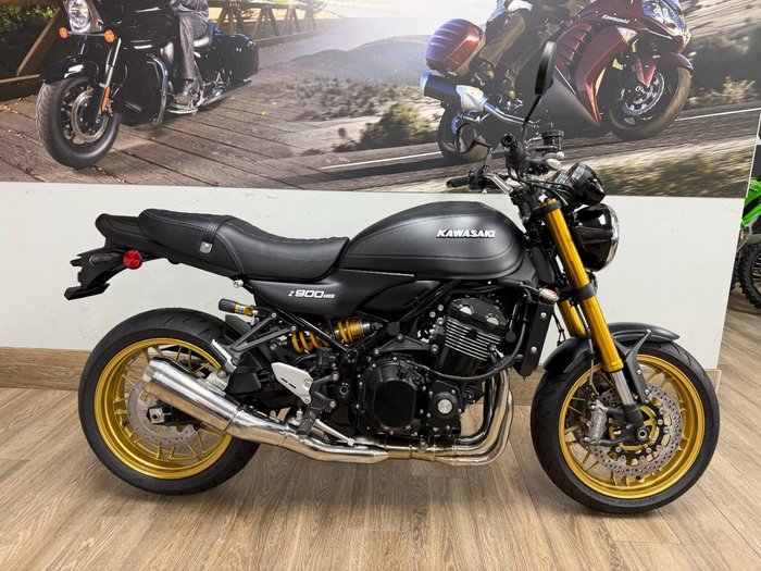 2025 Kawasaki Z900RS SE Black