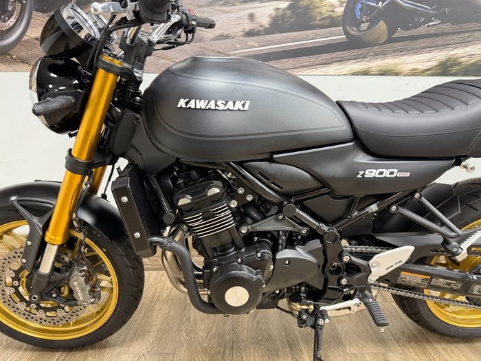 2025 Kawasaki Z900RS SE Black