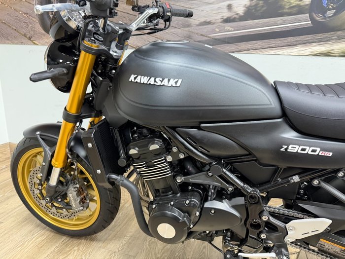 2025 Kawasaki Z900RS SE Black