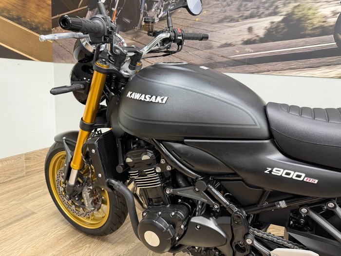 2025 Kawasaki Z900RS SE Black