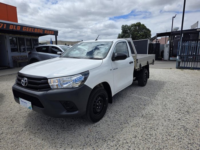 2015 Toyota Hilux Workmate TGN121R 4x2 Glacier White