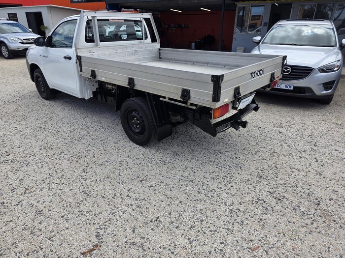 2015 Toyota Hilux Workmate TGN121R 4x2 Glacier White