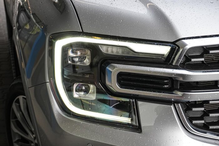 2024 Ford Everest Platinum