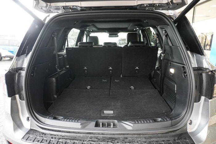 2024 Ford Everest Platinum