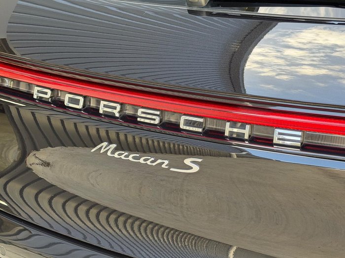 2022 Porsche Macan S 95B MY22 AWD Jet Black