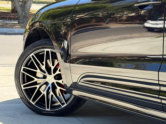 2022 Porsche Macan S 95B MY22 AWD Jet Black