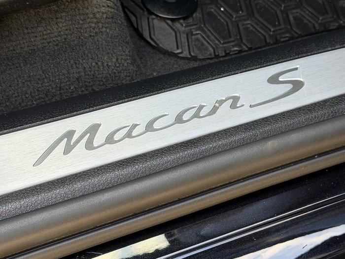 2022 Porsche Macan S 95B MY22 AWD Jet Black