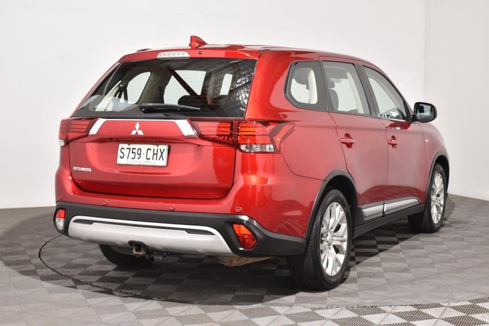 2020 Mitsubishi Outlander ES