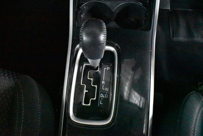 2020 Mitsubishi Outlander ES