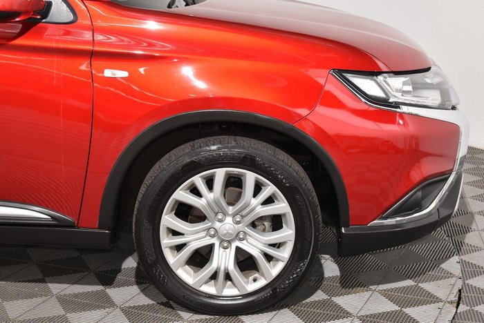 2020 Mitsubishi Outlander ES