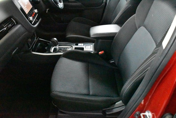 2020 Mitsubishi Outlander ES