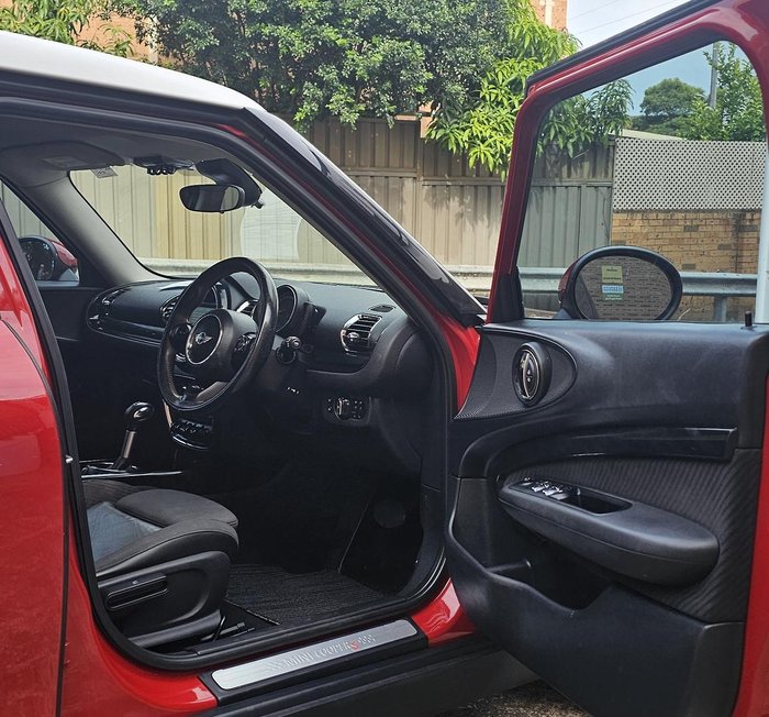 2016 MINI Clubman Cooper S F54 Blazing Red