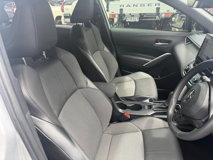 2024 Toyota Corolla Cross GXL