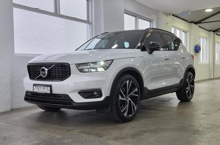 2020 Volvo XC40 T5 R-Design