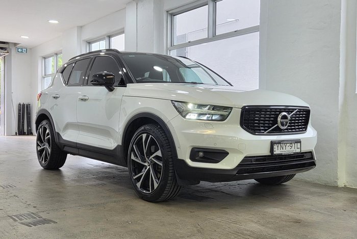 2020 Volvo XC40 T5 R-Design