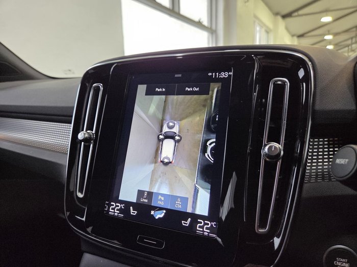 2020 Volvo XC40 T5 R-Design