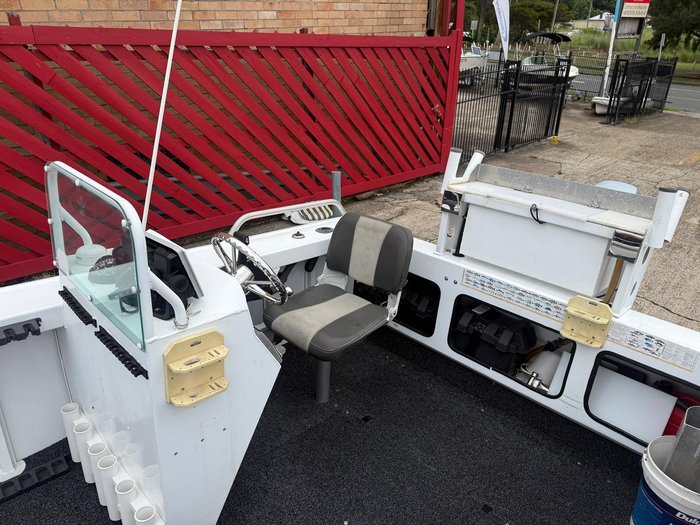 2014 Formosa Sea-Rod Offshore 480 Side Console