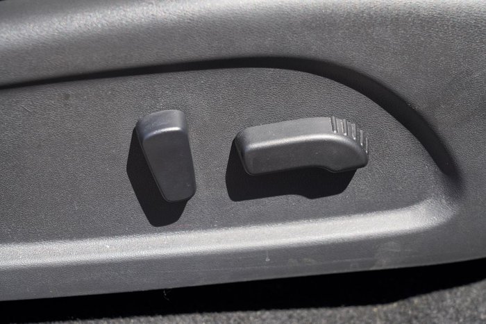 2019 Nissan Pathfinder ST+