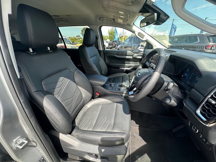 2025 Ford Everest Black Edition