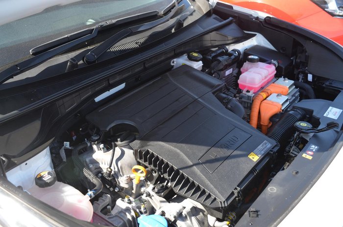 2021 Kia Niro Hybrid Sport