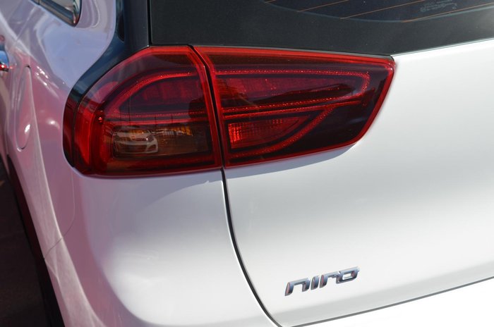 2021 Kia Niro Hybrid Sport