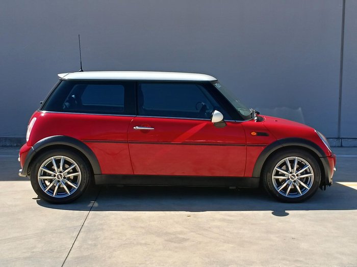 2004 MINI Hatch Cooper R50 MY05 Chilli Red