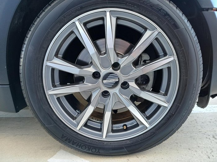 2004 MINI Hatch Cooper R50 MY05 Chilli Red