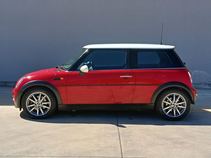 2004 MINI Hatch Cooper R50 MY05 Chilli Red