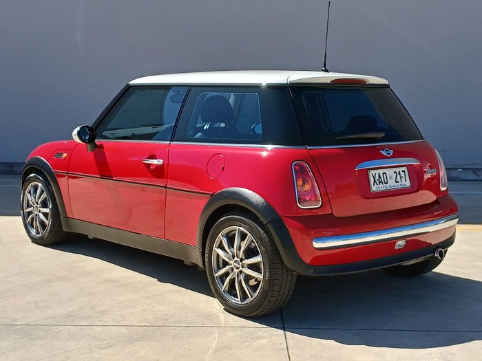 2004 MINI Hatch Cooper R50 MY05 Chilli Red