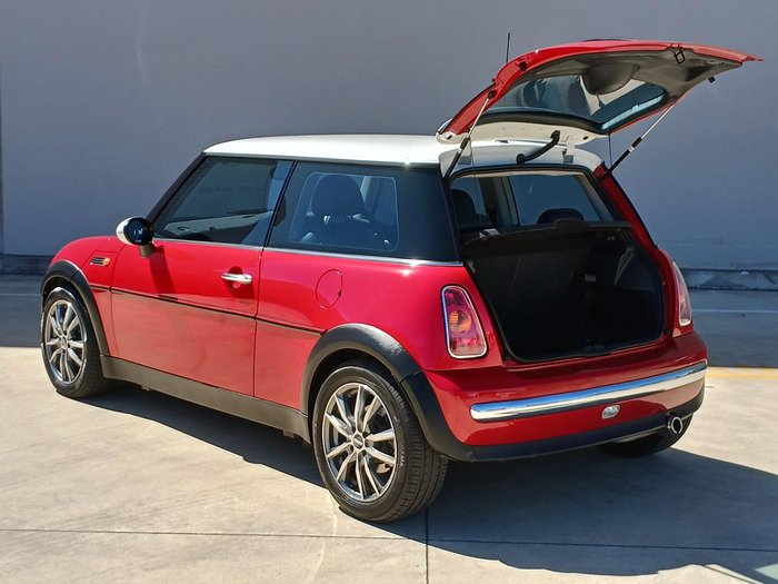 2004 MINI Hatch Cooper R50 MY05 Chilli Red