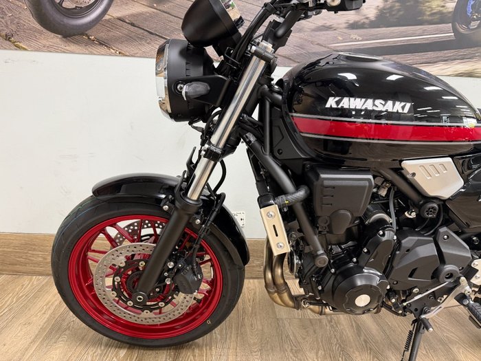 2026 Kawasaki Z650RS ER650RTFBW Black