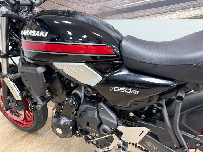 2026 Kawasaki Z650RS ER650RTFBW Black