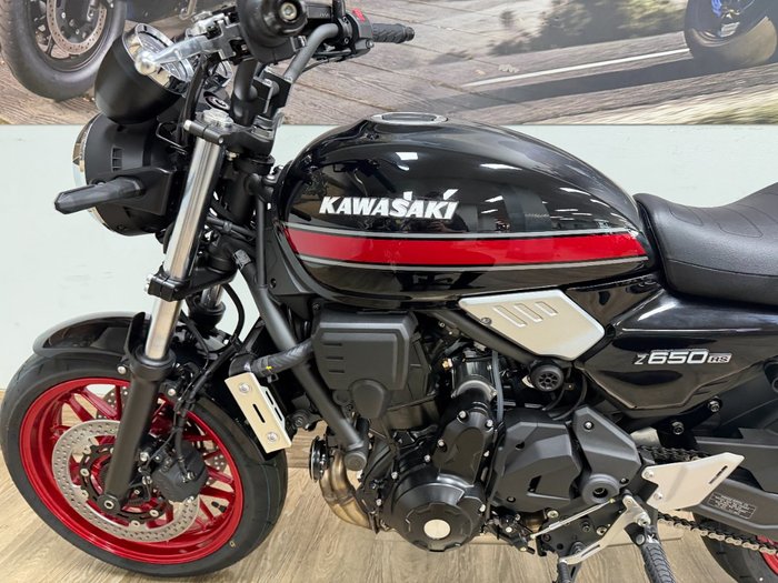 2026 Kawasaki Z650RS ER650RTFBW Black