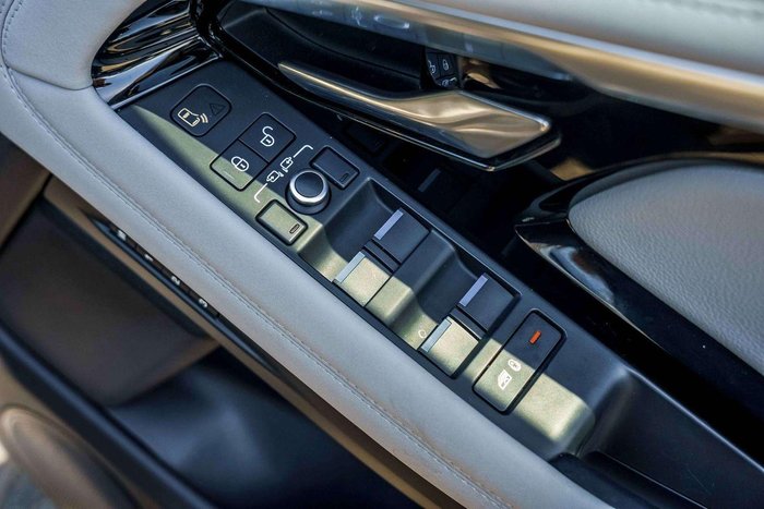 2021 Land Rover Range Rover Velar P250 R-Dynamic S